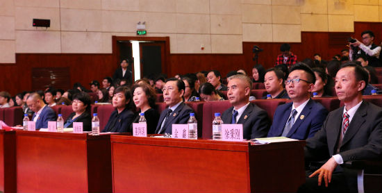 1出席领导.jpg