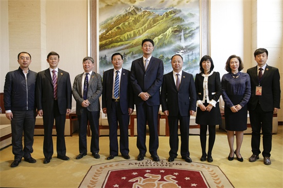 4出席第一次“双代会”开幕式的领导及嘉宾合影.jpg